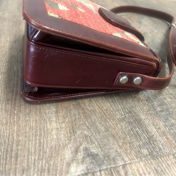 Kilim ART NWOT small leather crossbody bag made in Turkey- beautiful quality - Picture 8 of 15